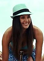 Nicole Domecus