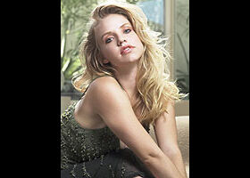 Kelli Garner
