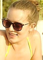 Cara Theobold