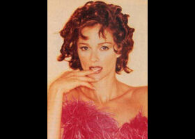 Lauren Holly