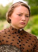 Mia Threapleton