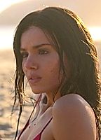 Camila Queiroz