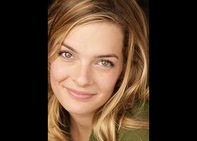 Nicole Steinwedell