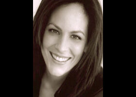 Annabeth Gish