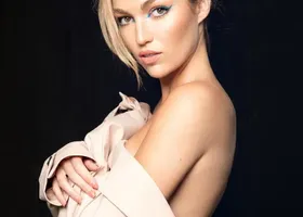 Lili Simmons