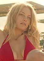 Leila George