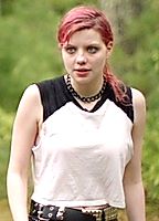 Chloë Levine