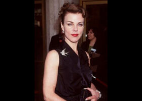 Debi Mazar