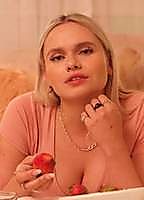 Alli Simpson