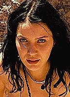 Nathalia Dill