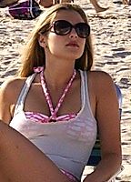 Zoe Levin