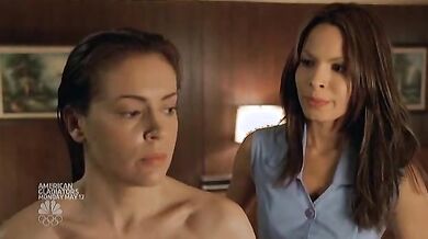 Alyssa Milano Sexy After Shower in My Name is Earl