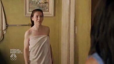 Alyssa Milano Sexy After Shower in My Name is Earl
