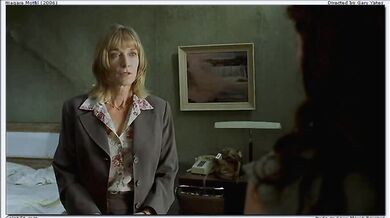 Niagara Motel scene 5