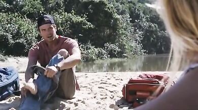 Turistas scene TWO