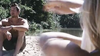 Turistas scene TWO