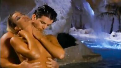 Femalien 2 scene 4