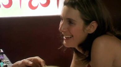 En la cama scene TWO