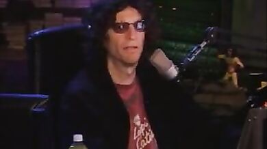 Howard Stern [TV-Series 1994-2005] scene 4