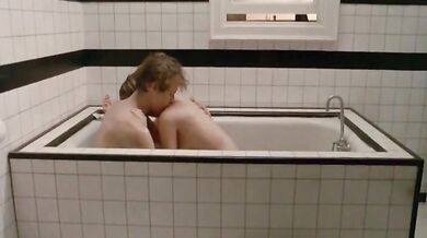 Aria (1987)