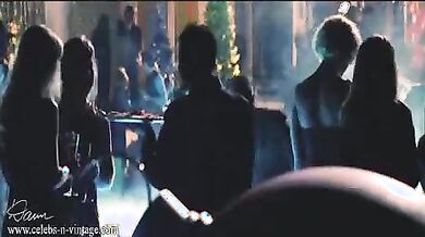 Kiss Kiss Group sex Bang scene 10