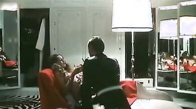 Salon Kitty