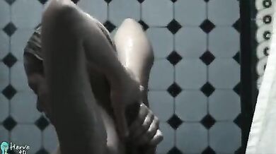 Restraint scene 3