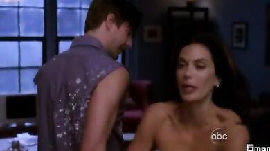 Desperate Housewives scene 13