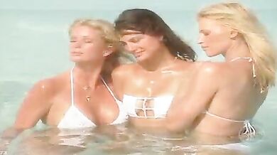 Sports Illustrated: Swimsuit 2006 scene 7