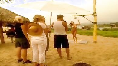 Sports Illustrated Swimsuit Issue 2002 scene 7