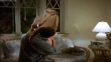 Tell Me No Lies scene 12