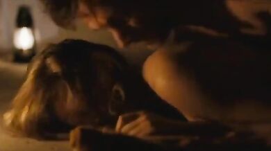 Martha Marcy May Marlene (2011)