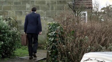 Room at the Top (2012) S01E02