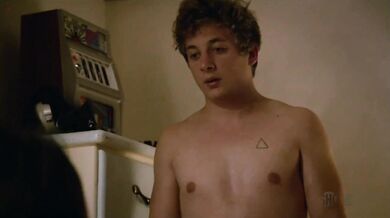 Emma Greenwell Nude Sex Actions in Shameless (2011) S03E03