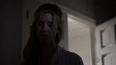 Maggie Grace Erotic Scenes in Californication S06E02