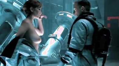 Total Recall 2070 scene TWO