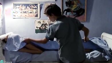 Asfour Stah scene 2