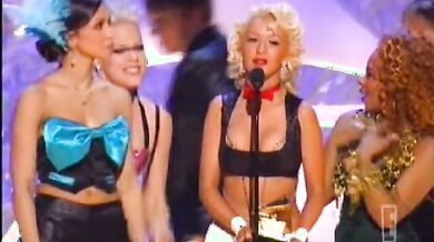 E! Entertainment Specific scene 11