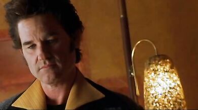 3000 Miles to Graceland scene 9