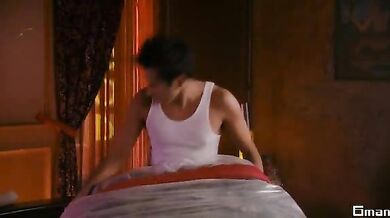Harold & Kumar Escape from Guantanamo Bay scene 11