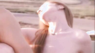 Emmanuelle 2000: Emmanuelle in Paradise scene 4