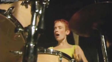 Stump the Band scene 3