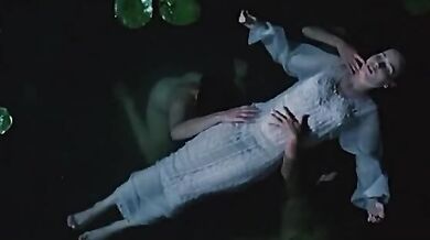 Sirens scene 4