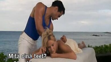 Baywatch: Hawaiian Wedding scene 3