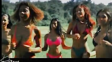 Bikini Bandits Experience scene 4