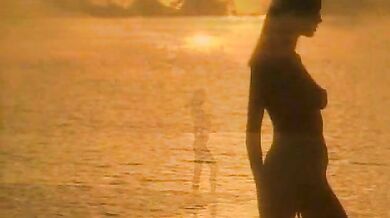 Sports Illustrated Swimsuit Issue 1998 scene 2