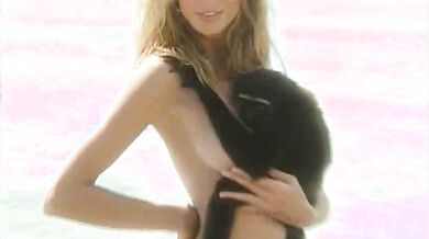 MTV Uncensored: Sports Illustrated Swimsuit Issue 2001 scene 3