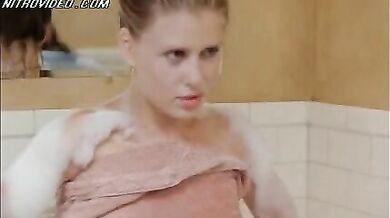 Mascara scene 11