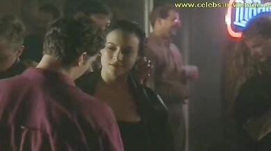 Embrace of the Vampire scene 31