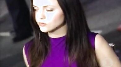 VH1 See-Throughs scene 4